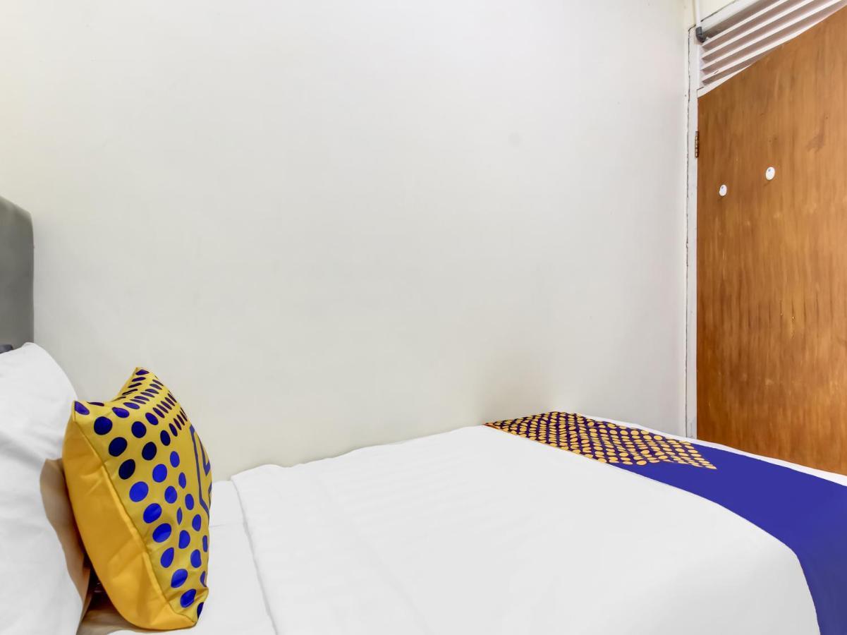 Oyo Life 91374 Asia Stay Semarang Syariah Exteriör bild